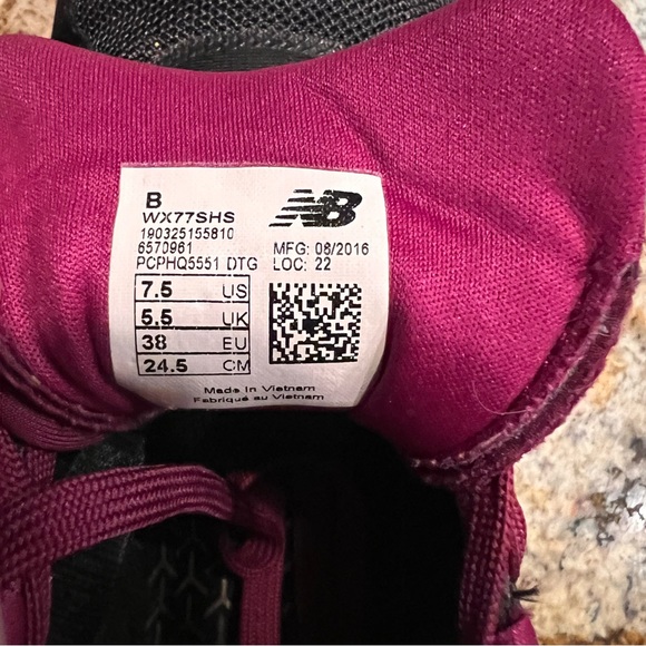 New Balance Vazee Transform Cross Training Mesh Tennis Shoe Women 7.5 Black Pink - Picture 8 of 8